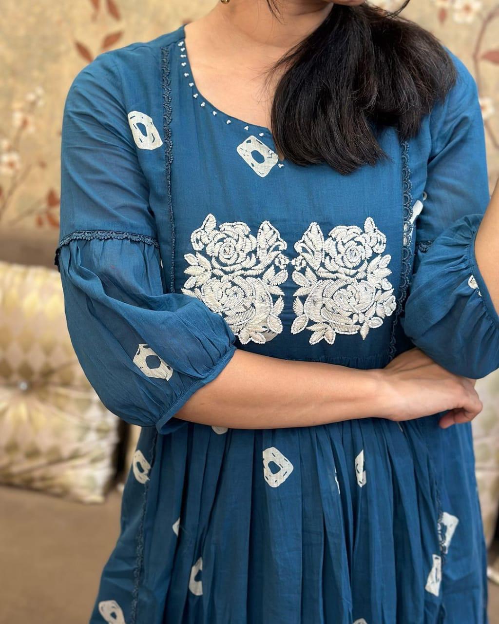 Bandhani Printed Thread Work Puffed Sleeves A-Line Kurta With Trousers