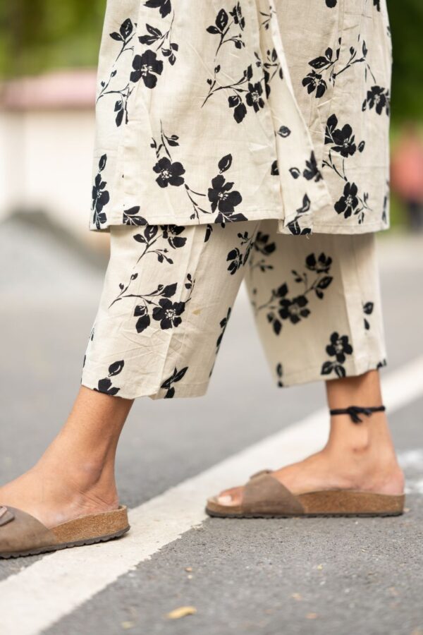 Timeless Floral Charm Kurta And Pant Set